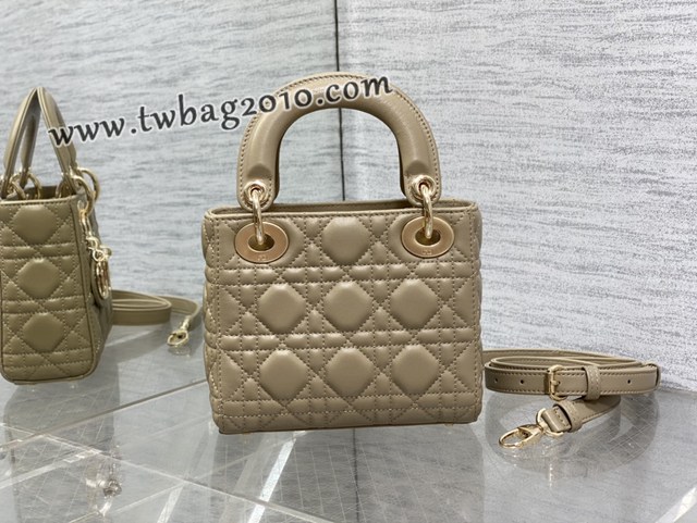 Dior专柜新款Lady女包迪奥顶级原单三格奶茶色Classic Lady戴妃包 djfk1218